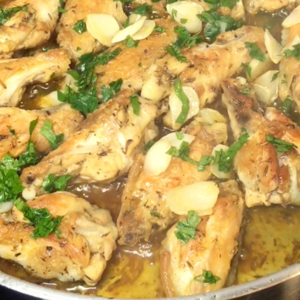 Alitas de Pollo al Ajillo