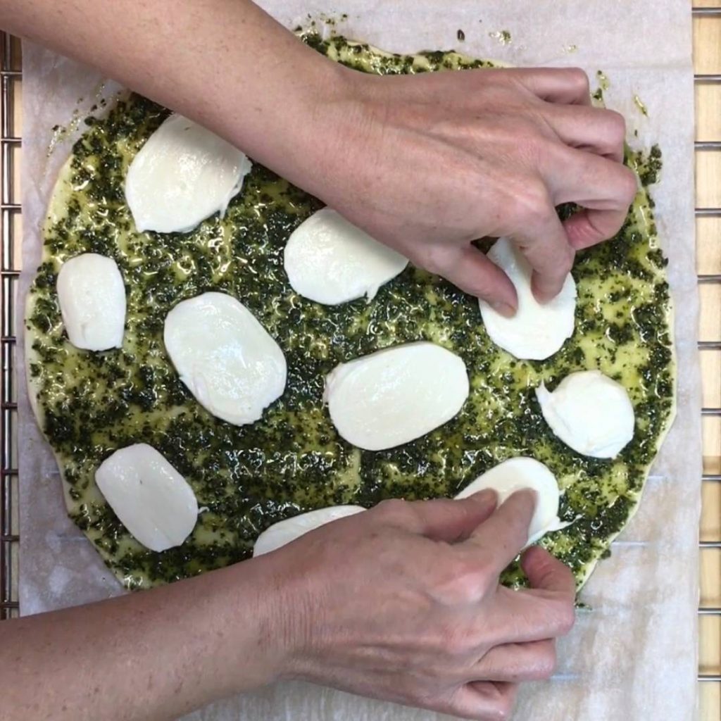 Pizza al Pesto mozzarella