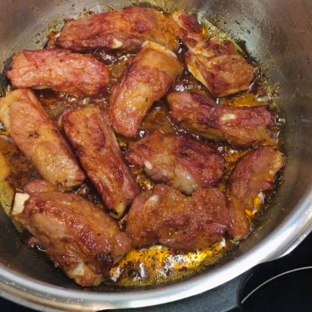 Guiso de Patatas con Costillas de Cerdo Iberico